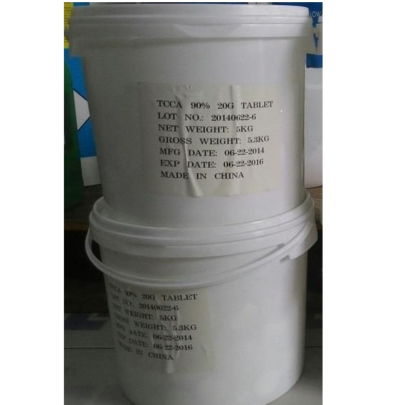 Tri chlor isocyanuric acid C3Cl3N3O3       (TCCA) Trung Quốc 5kg/thùng